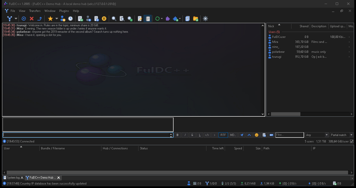 A FulDC++ hub window showing chat on the left and the user list on the right.
